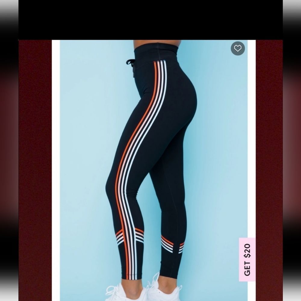 White Fox Boutique x Sarah's Day Rally Leggings Stripes on Legs Size XS SDX‎ WFA